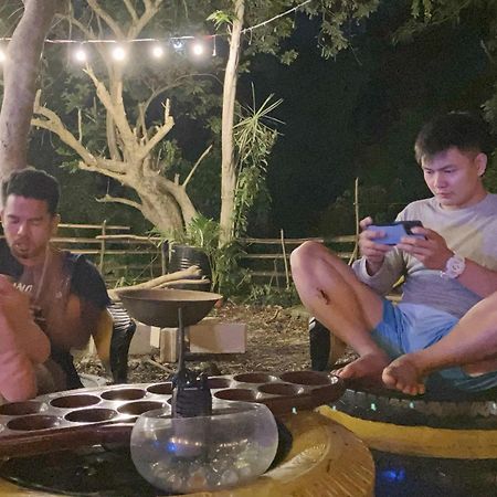 Campsarap Hostel & Resort Valencia  ภายนอก รูปภาพ