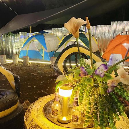 Campsarap Hostel & Resort Valencia  ภายนอก รูปภาพ