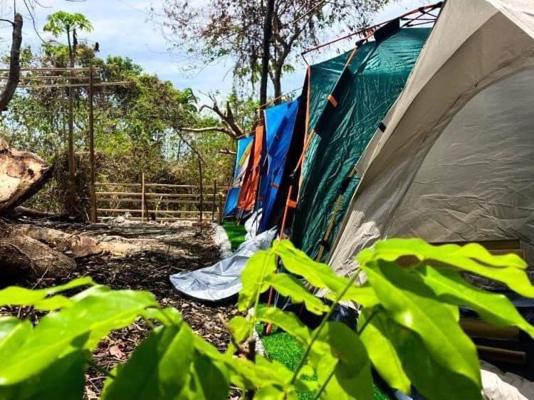 Campsarap Hostel & Resort Valencia  ภายนอก รูปภาพ