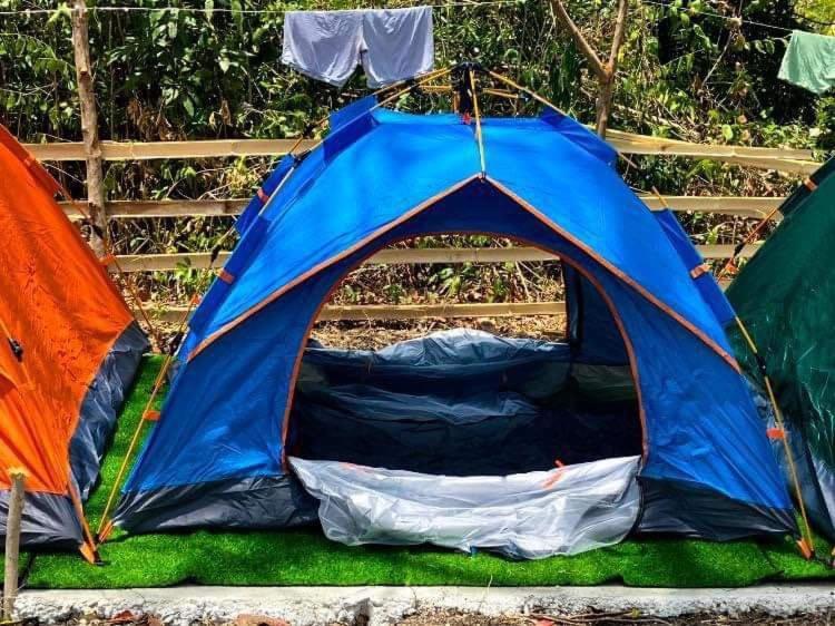 Campsarap Hostel & Resort Valencia  ภายนอก รูปภาพ