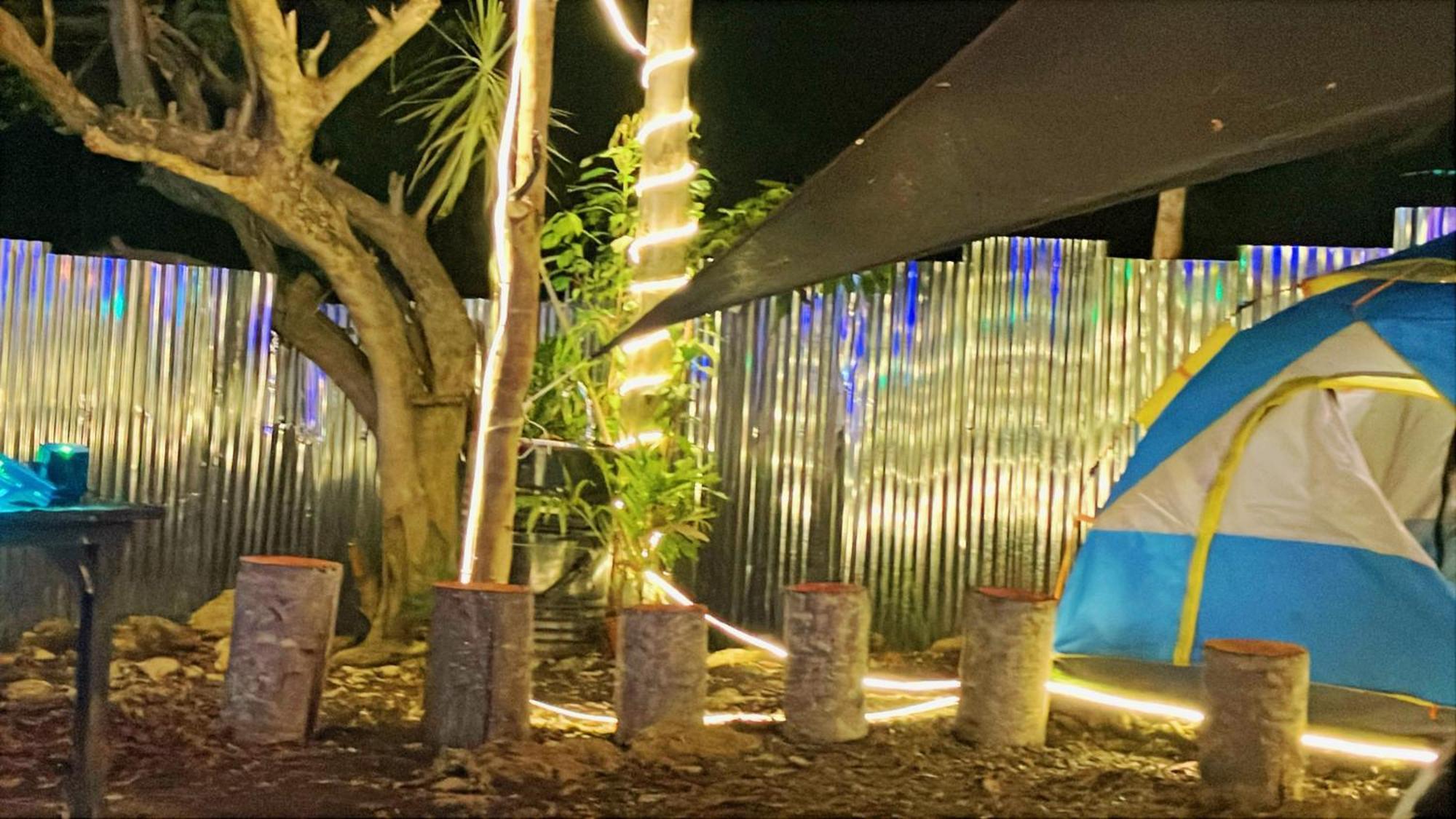 Campsarap Hostel & Resort Valencia  ภายนอก รูปภาพ